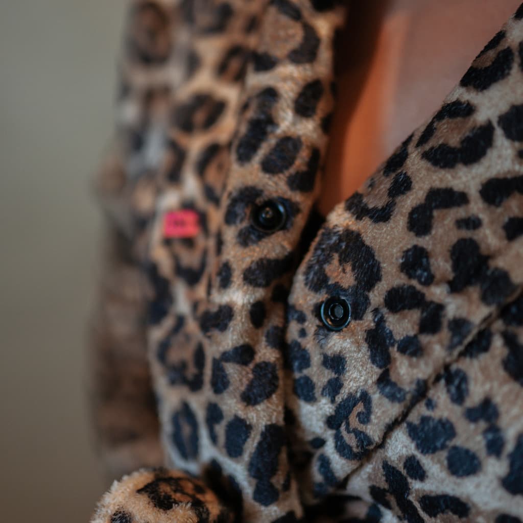 Morgenkåpe i leopard - Image 4